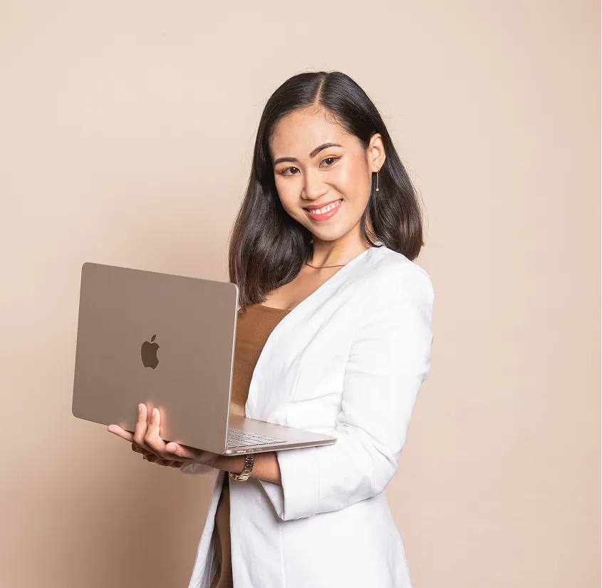 Designer presenting a laptop